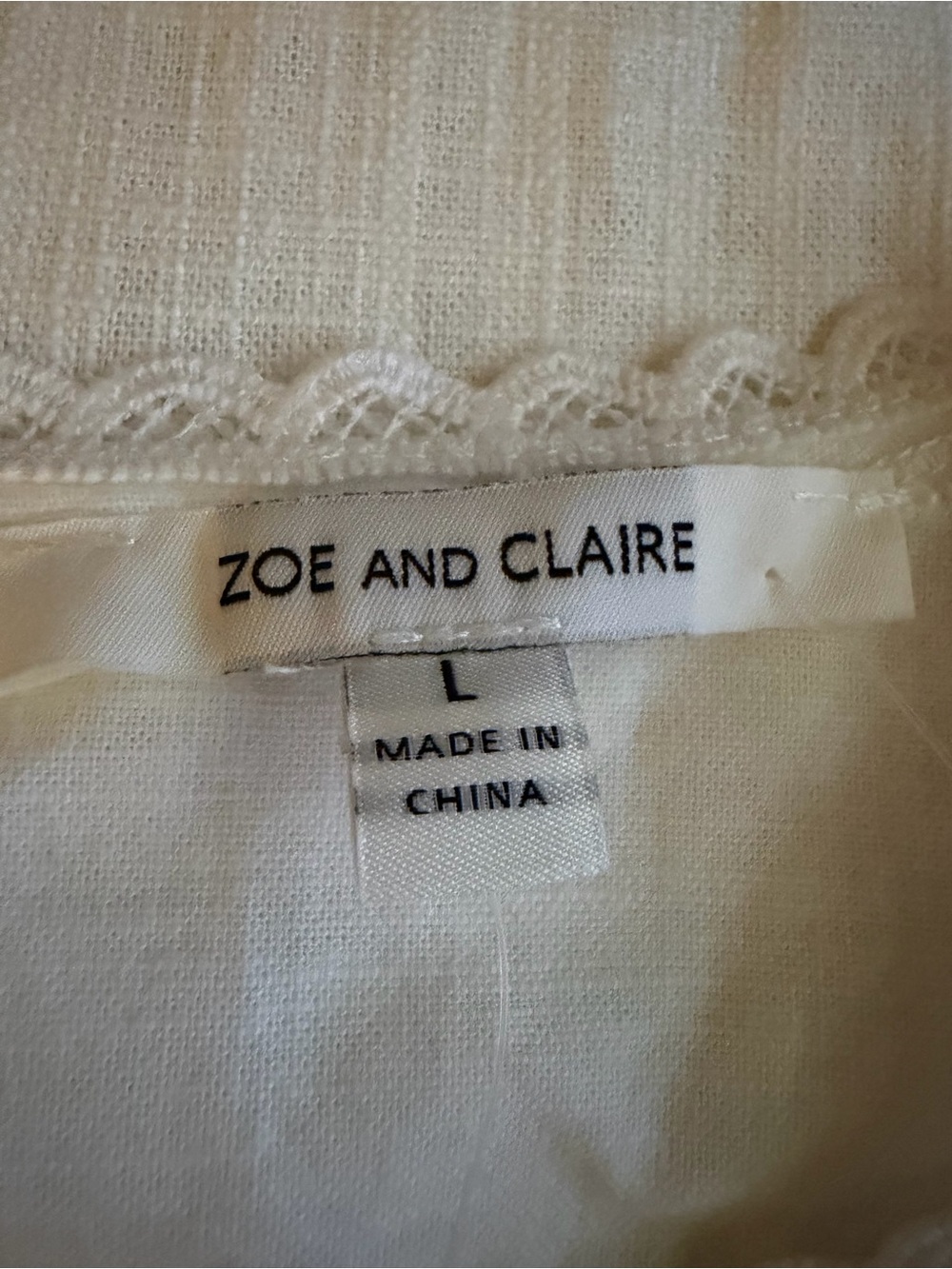 Zoe and Claire Embroidered Linen Cotton Top White Scallop Trim Size L NWT - Picture 4 of 5